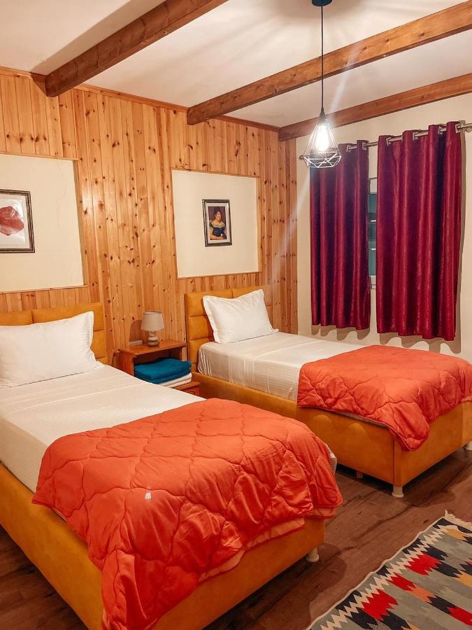 Guesthouse Lord Byron Tepelena Kültér fotó
